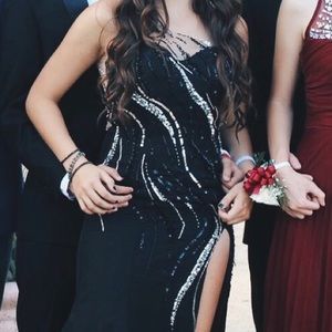 Black prom dress